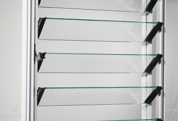 Manual Glass Louvres